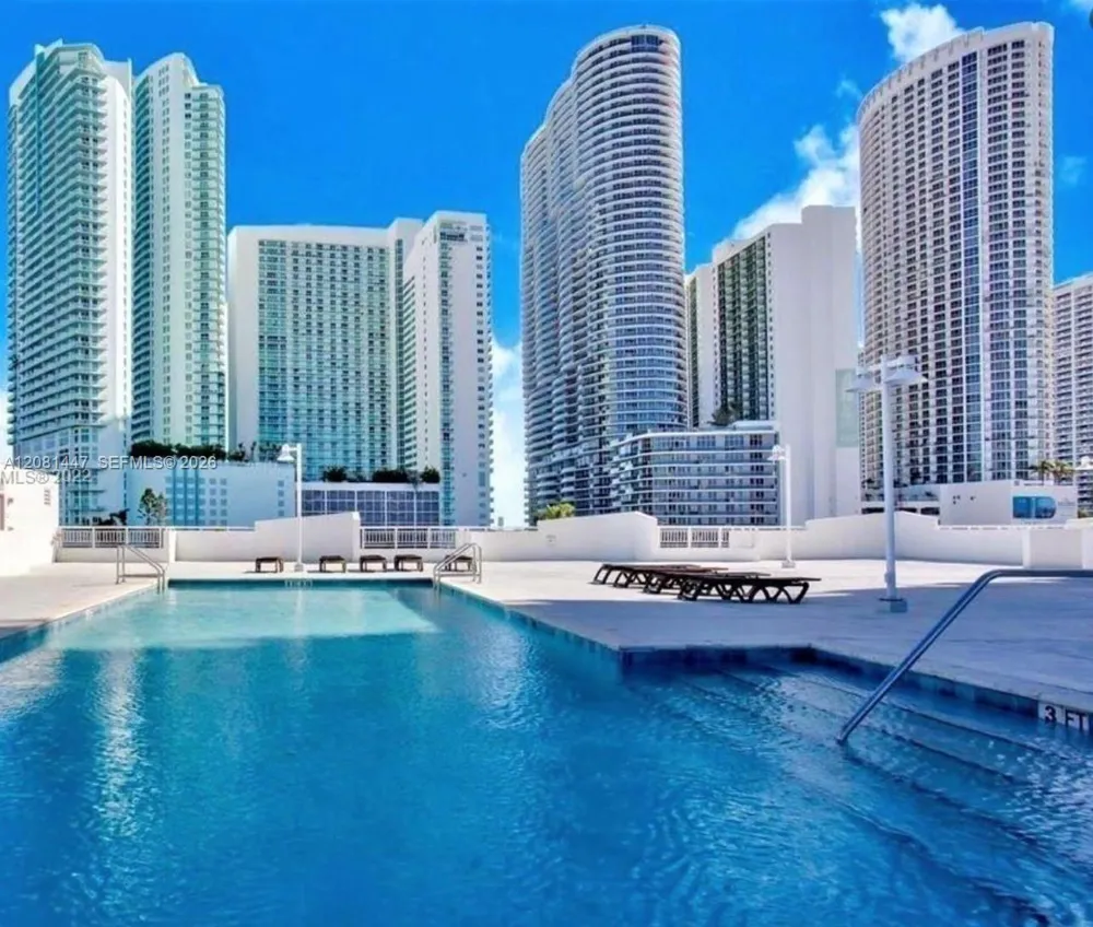 275 NE 18th St #1907 Miami, FL 33132
