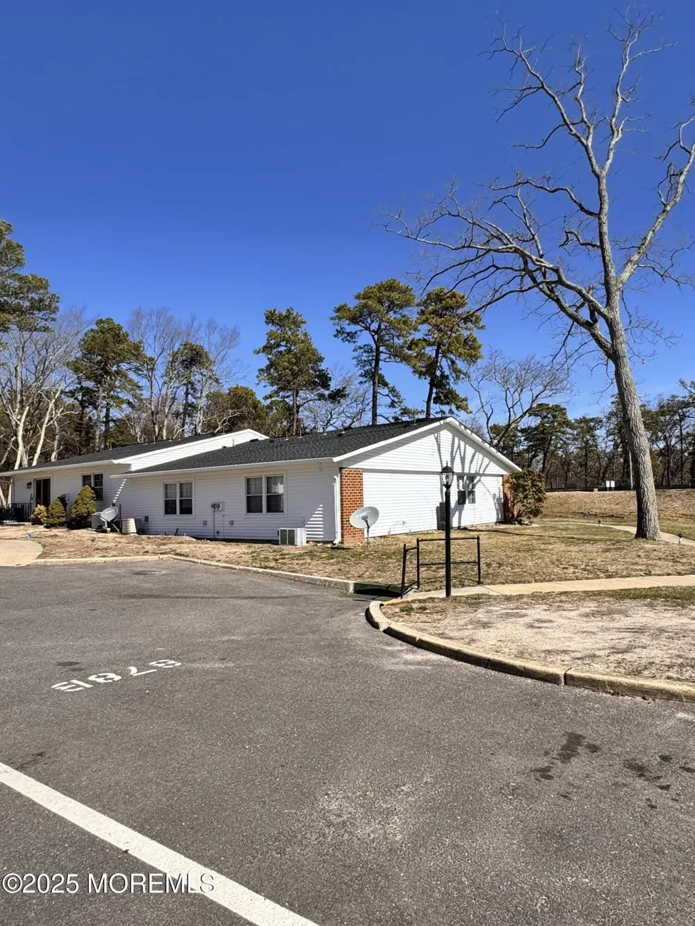 878 Balmoral Court #B Lakewood, NJ 08701
