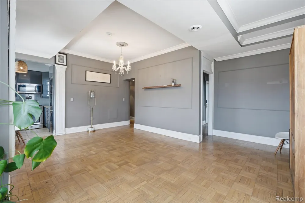 2900 E Jefferson #602 Detroit City, MI 48207