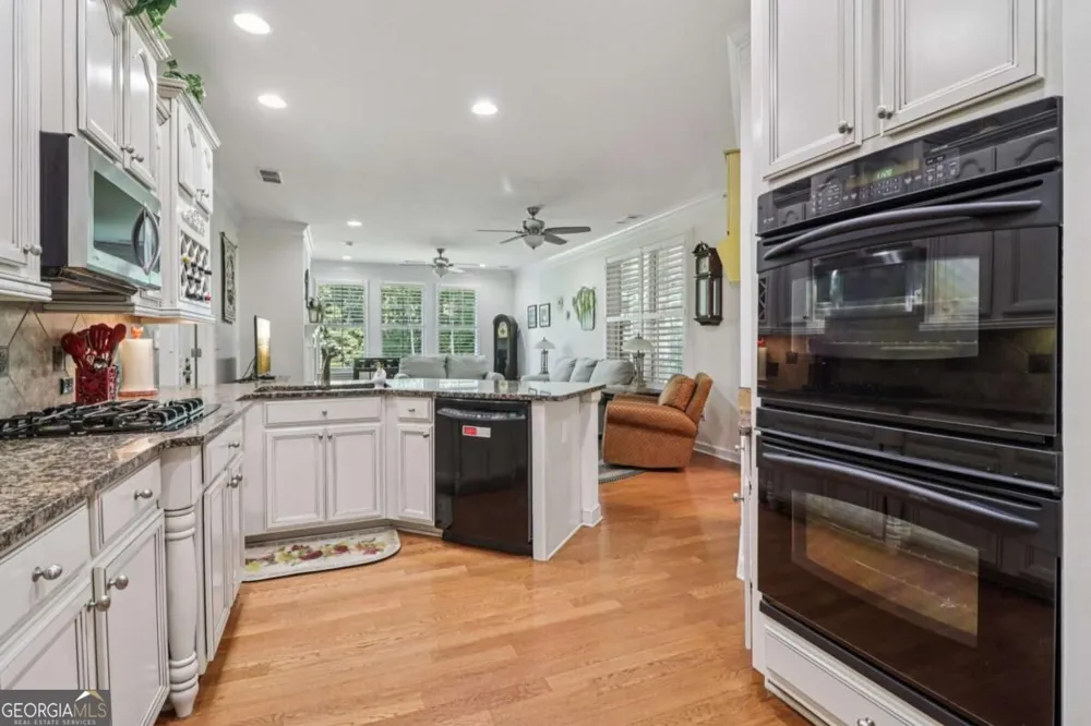3217 Black Gum LN SW Gainesville, GA 30504