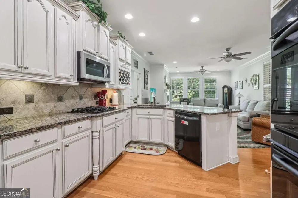 3217 Black Gum LN SW Gainesville, GA 30504