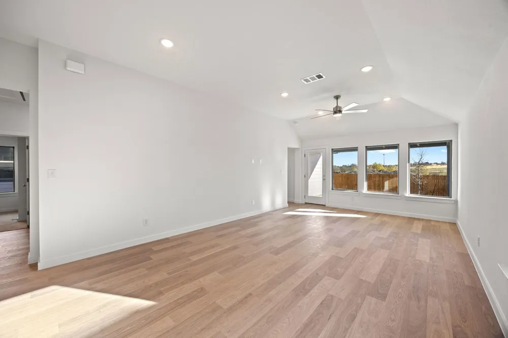 109 Melrose Street Hutto, TX 78634