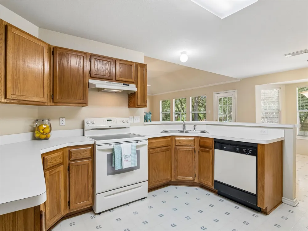 841 Dimrock Schertz, TX 78154