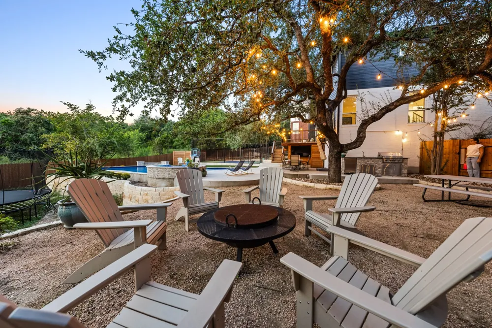 2204 Rimrock Drive Austin, TX 78738