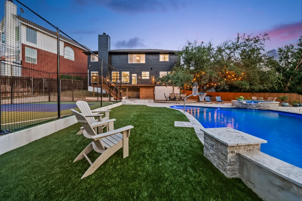 2204 Rimrock Drive Austin, TX 78738