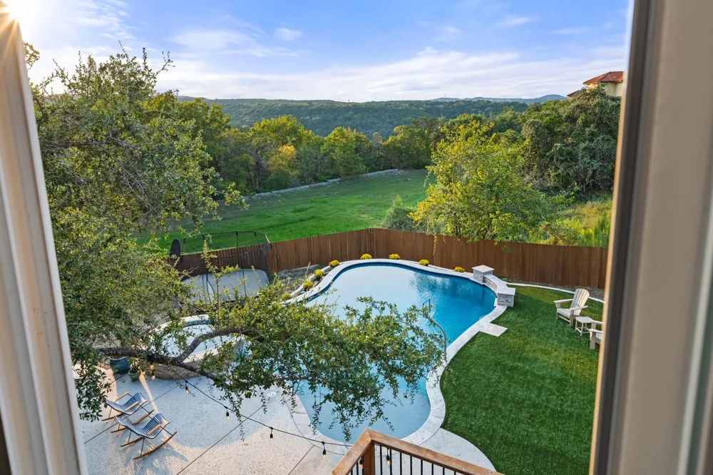 2204 Rimrock Drive Austin, TX 78738