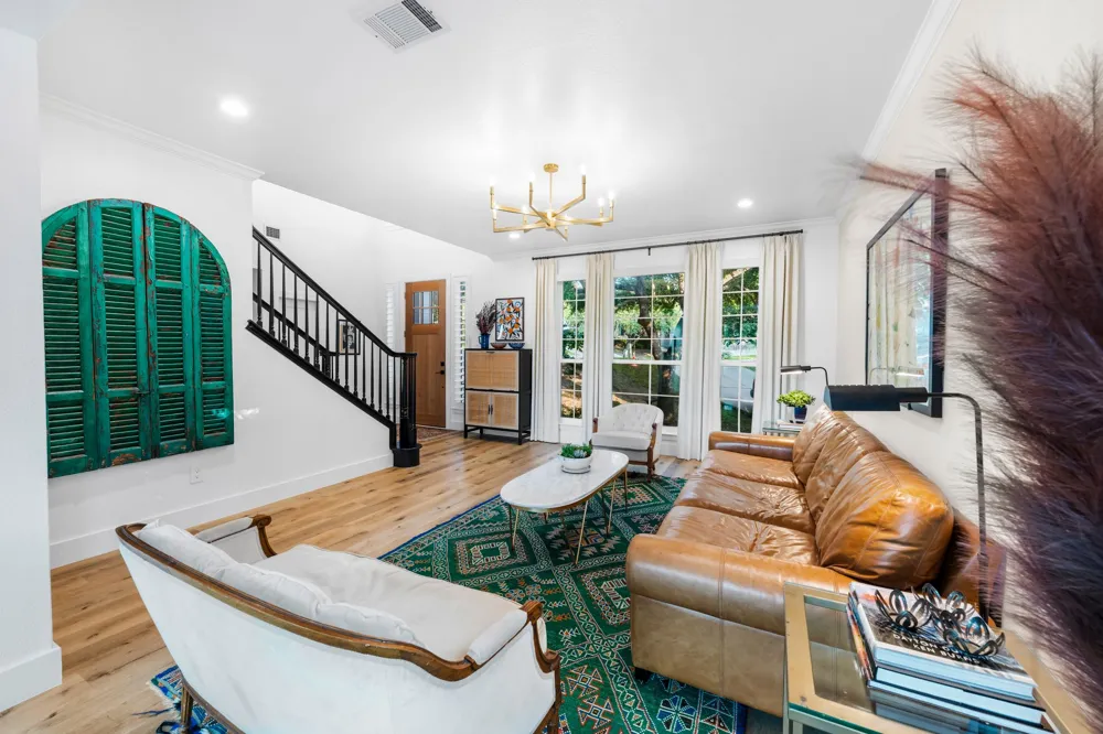 2204 Rimrock Drive Austin, TX 78738