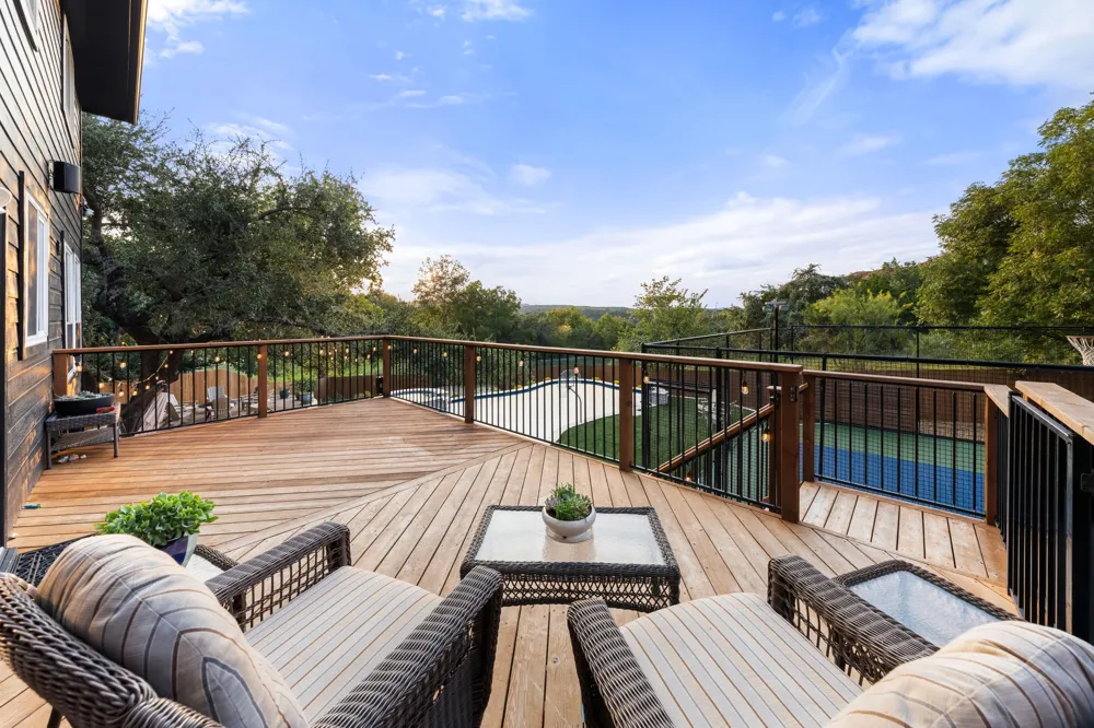 2204 Rimrock Drive Austin, TX 78738