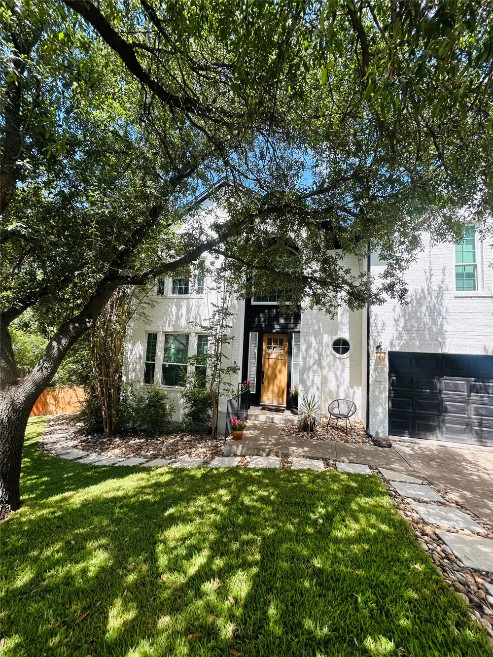 2204 Rimrock Drive Austin, TX 78738