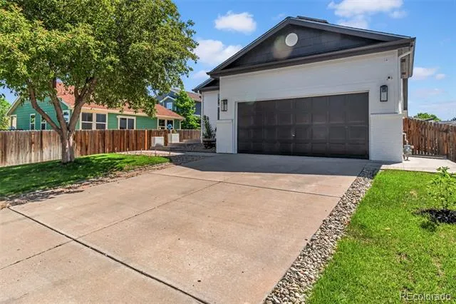 5564 Laredo Street Denver, CO 80239