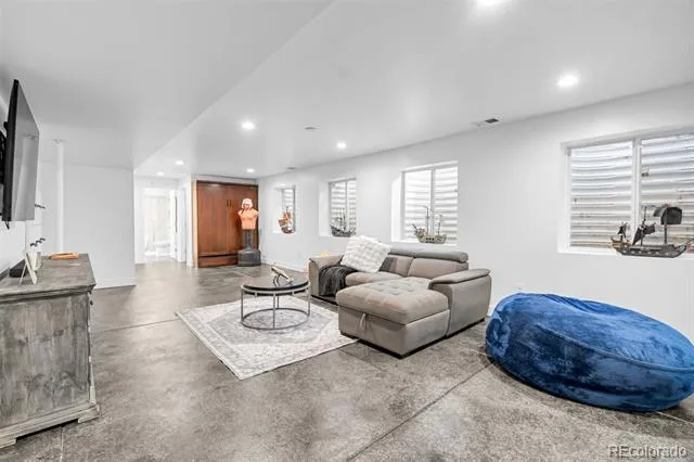 5564 Laredo Street Denver, CO 80239