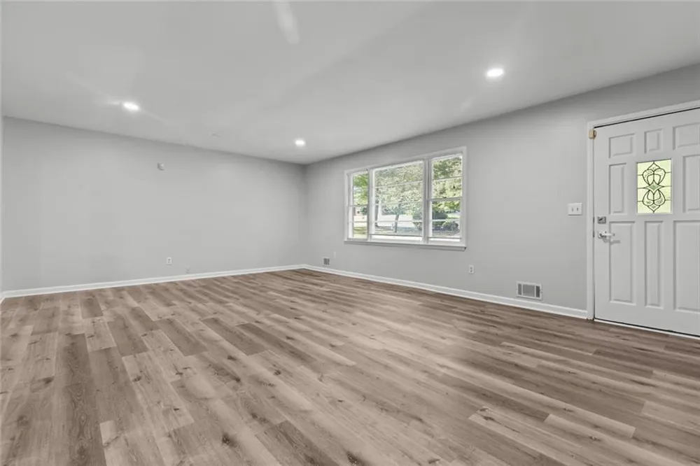 1834 Dogwood Court SW Snellville, GA 30078