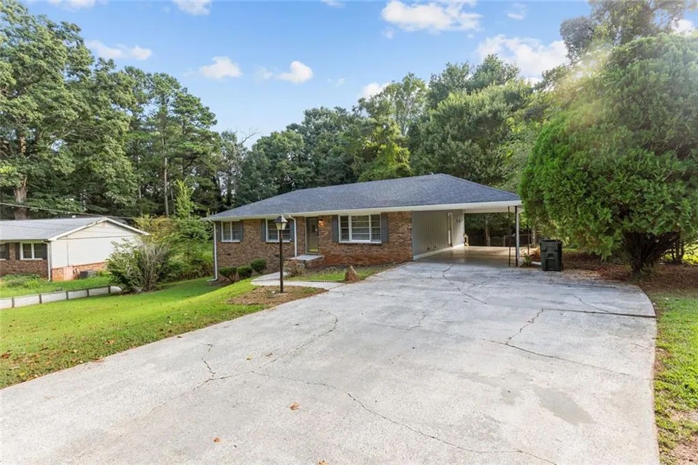 1834 Dogwood Court SW Snellville, GA 30078