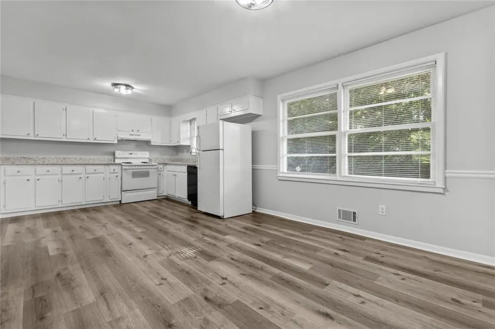 1834 Dogwood Court SW Snellville, GA 30078