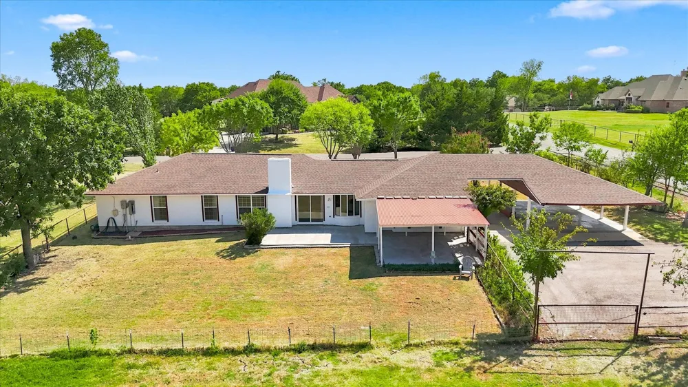 1 Glencove Circle Lucas, TX 75002
