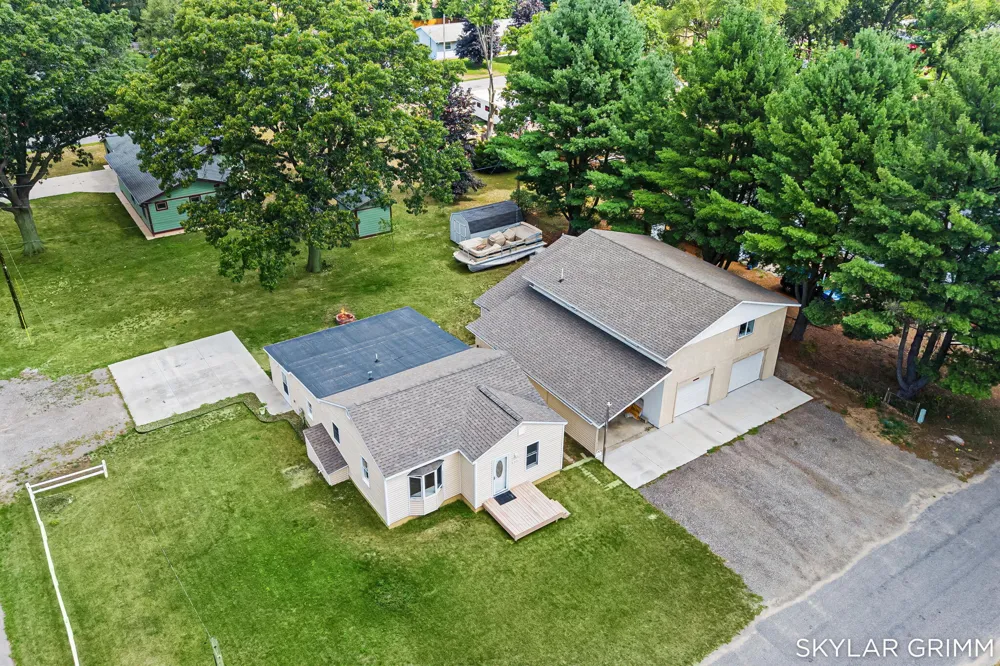 5690 Olsen Avenue Muskegon, MI 49442
