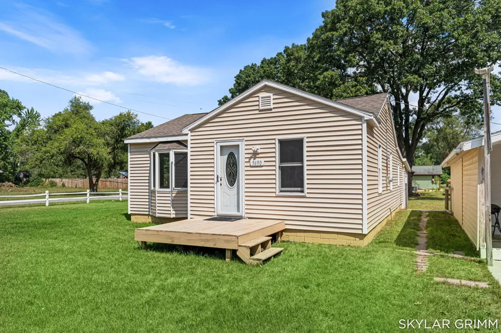 5690 Olsen Avenue Muskegon, MI 49442