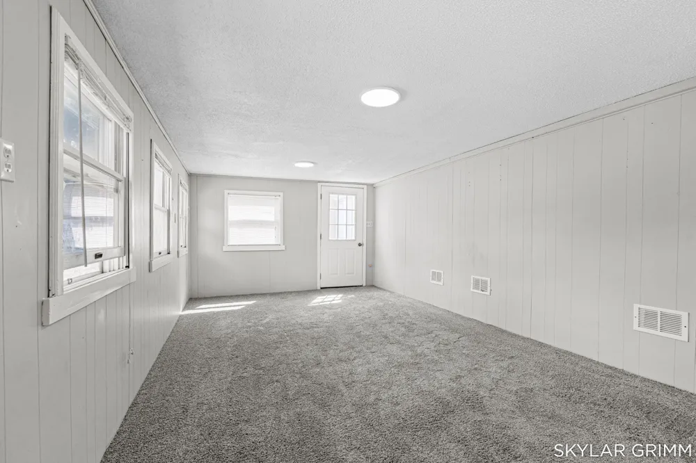 5690 Olsen Avenue Muskegon, MI 49442