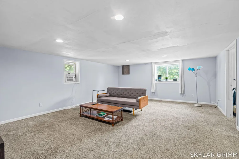 5690 Olsen Avenue Muskegon, MI 49442