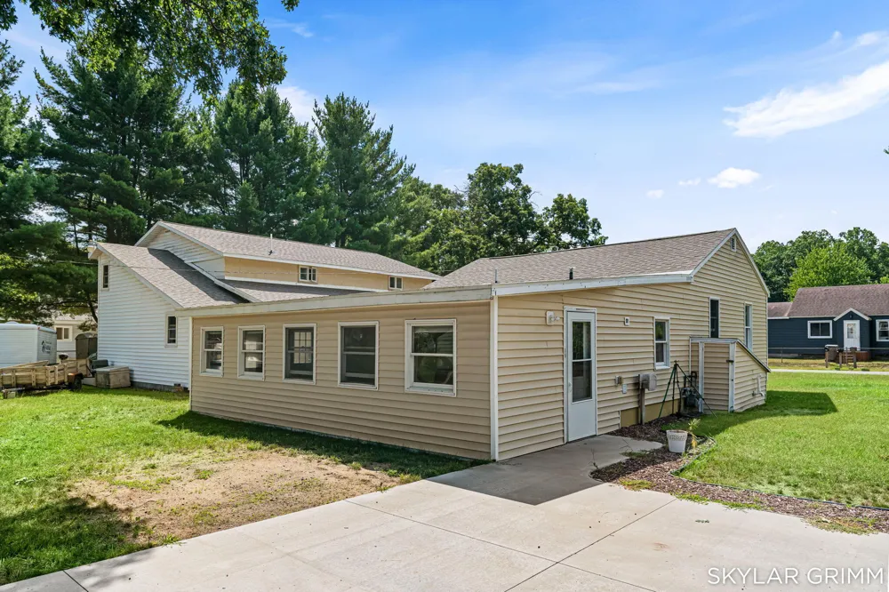 5690 Olsen Avenue Muskegon, MI 49442