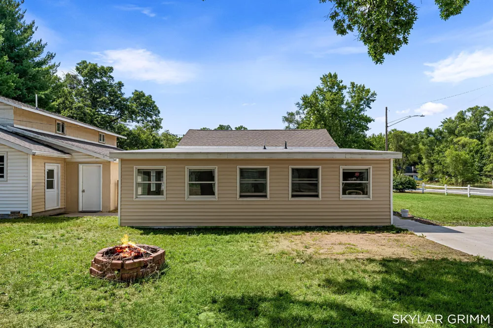 5690 Olsen Avenue Muskegon, MI 49442