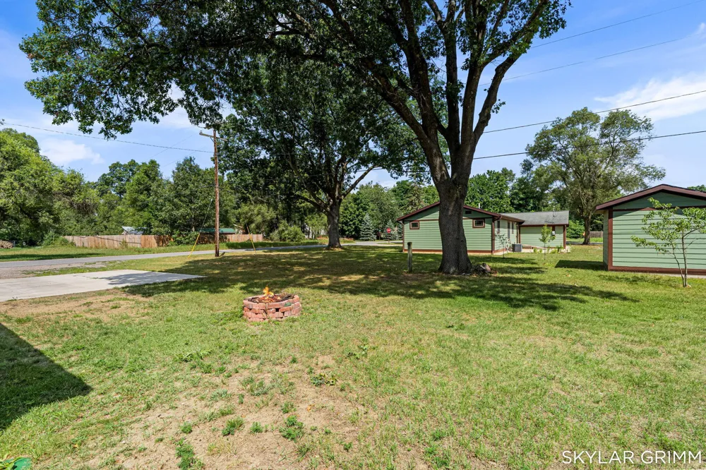 5690 Olsen Avenue Muskegon, MI 49442