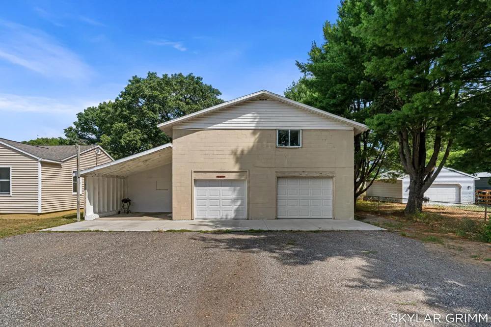 5690 Olsen Avenue Muskegon, MI 49442