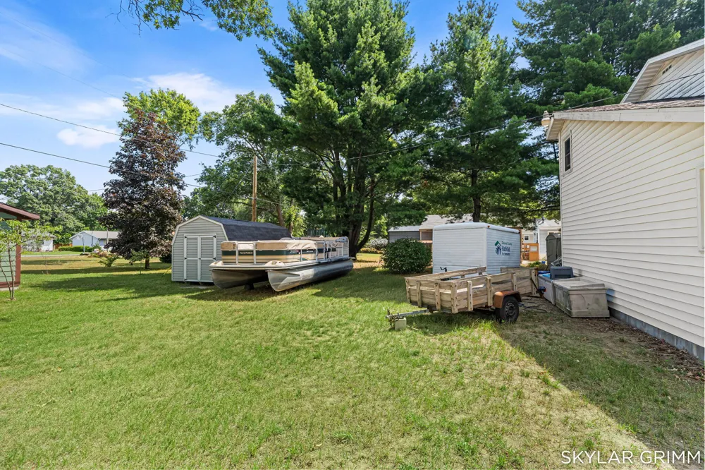 5690 Olsen Avenue Muskegon, MI 49442