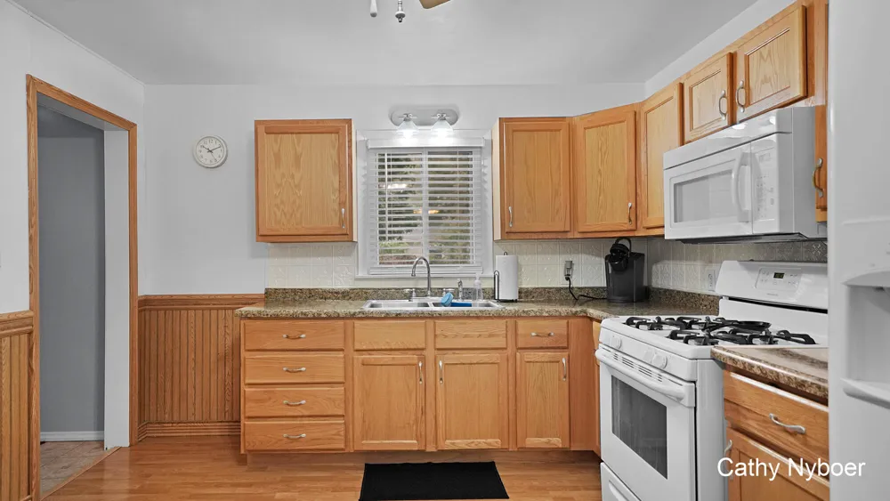 656 West Street Muskegon, MI 49442