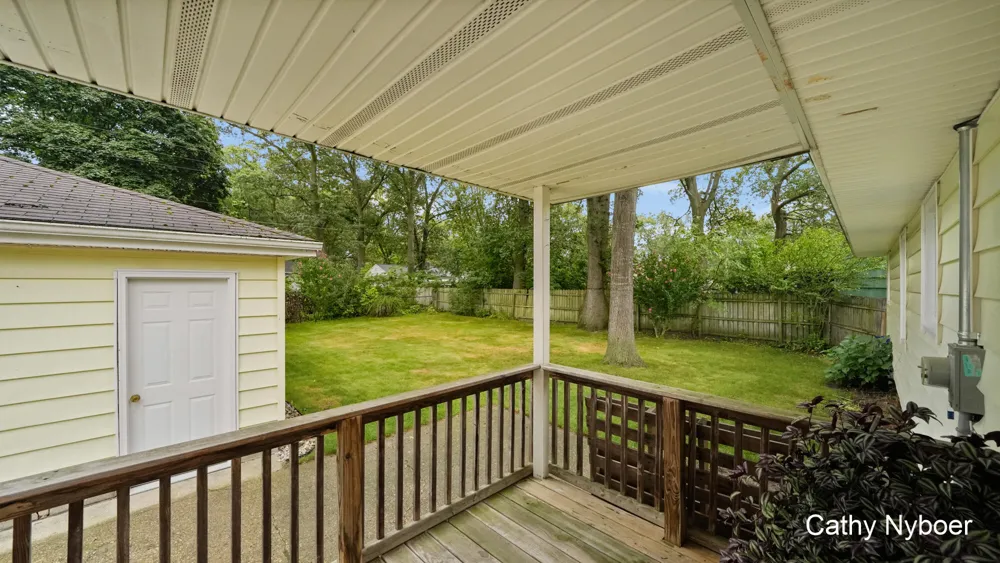 656 West Street Muskegon, MI 49442