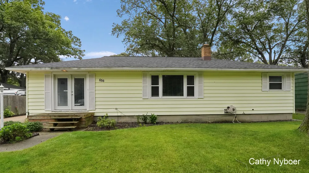 656 West Street Muskegon, MI 49442