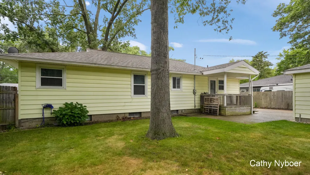 656 West Street Muskegon, MI 49442