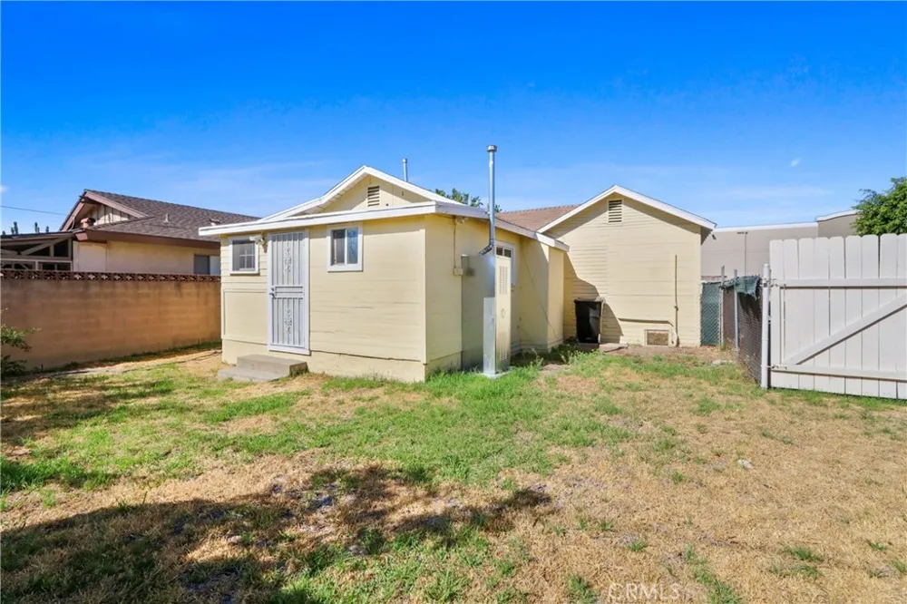 5222 Morada Irwindale, CA 91706