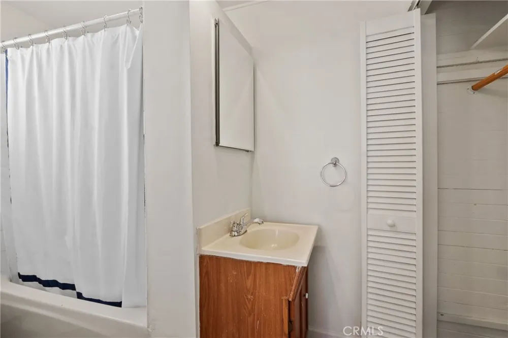5222 Morada Irwindale, CA 91706