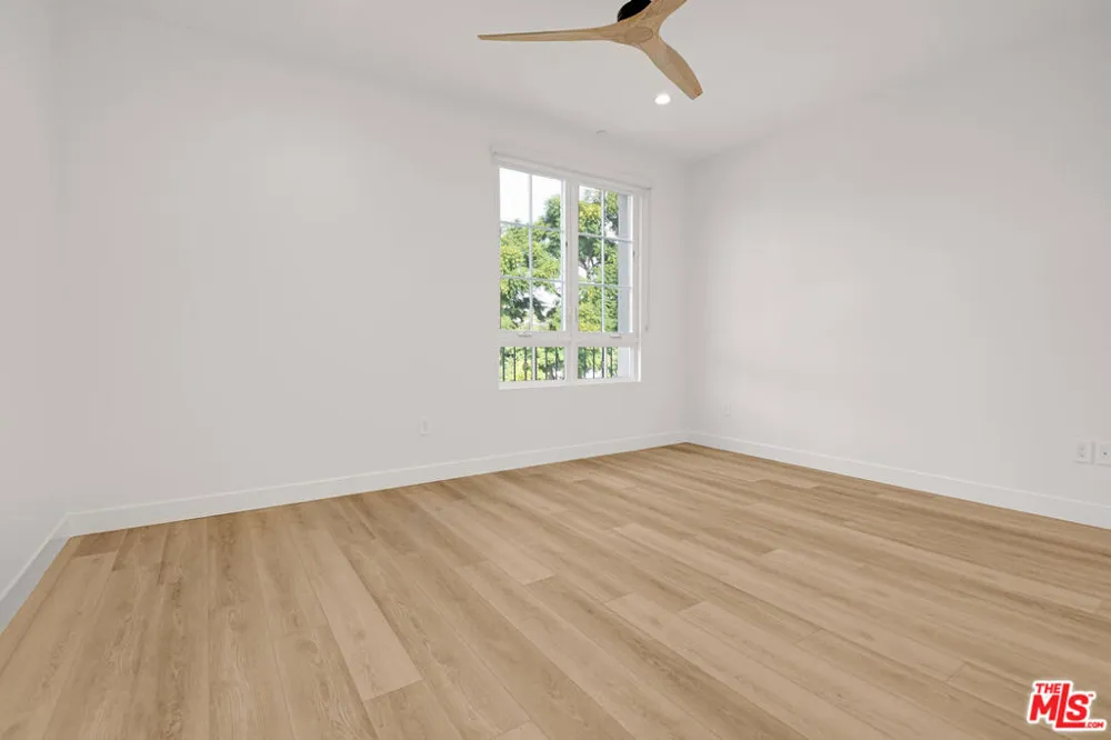 7914 NORTON AVENUE #202 West Hollywood, CA 90046