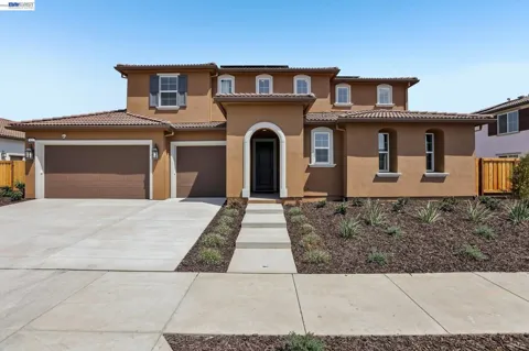 421 Trellis Way