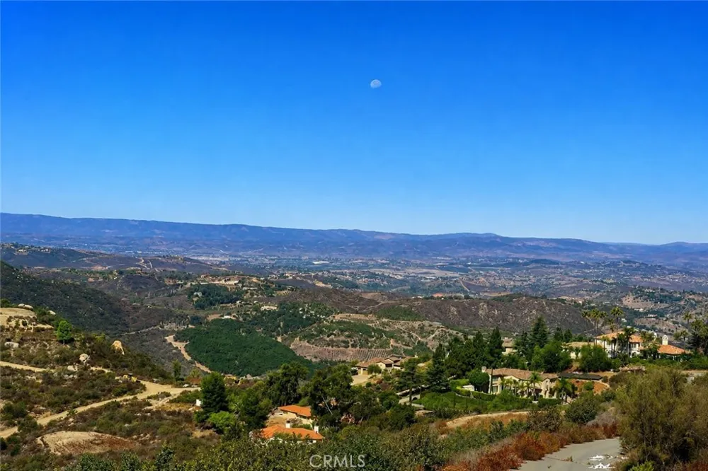 Meadow Mesa Dr. Escondido, CA 92026