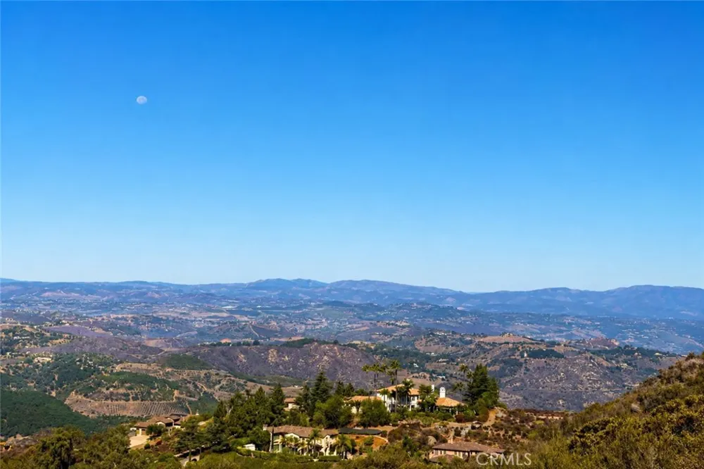 Meadow Mesa Dr. Escondido, CA 92026