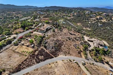 Meadow Mesa Dr.