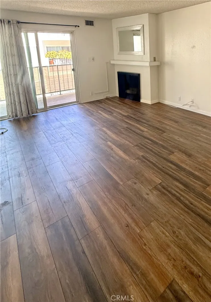 8163 Redlands Street #44 Playa del Rey, CA 90293