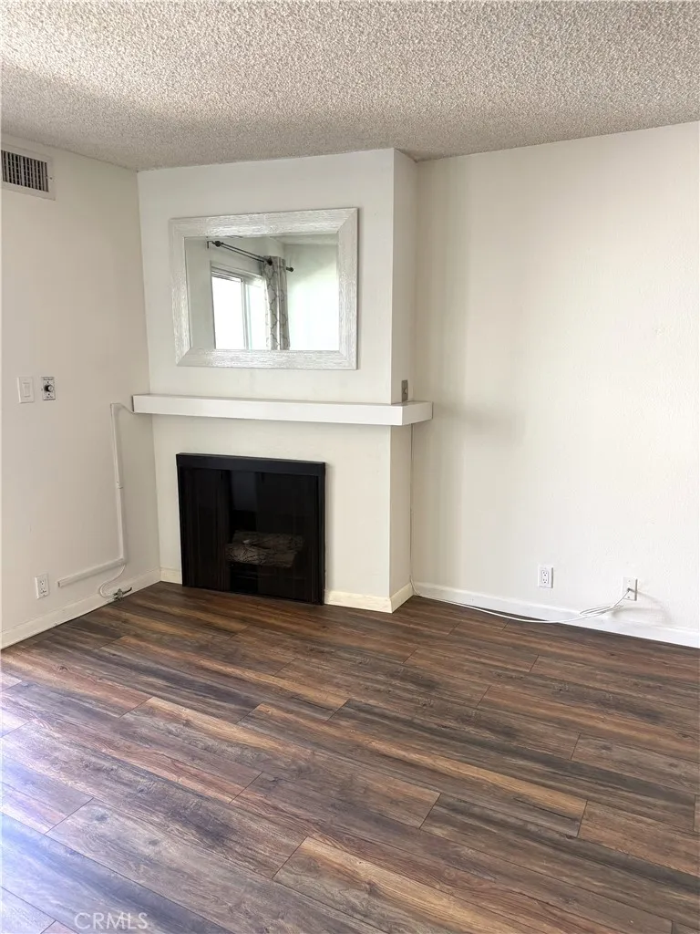 8163 Redlands Street #44 Playa del Rey, CA 90293