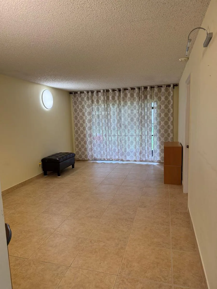 4272 NW 89th Avenue #103 Coral Springs, FL 33065