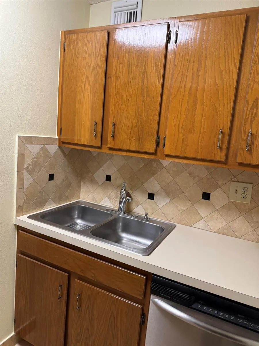 4272 NW 89th Avenue #103 Coral Springs, FL 33065