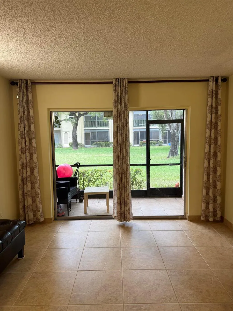 4272 NW 89th Avenue #103 Coral Springs, FL 33065