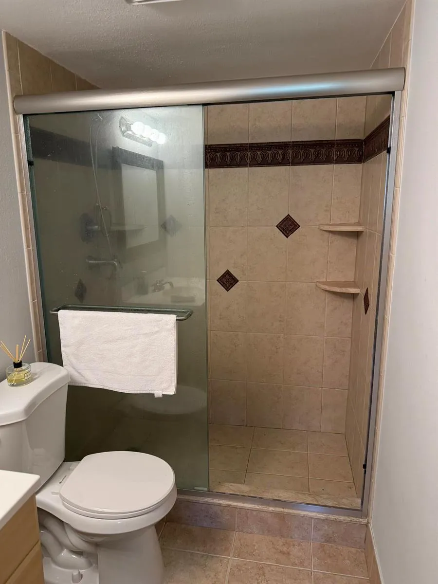 4272 NW 89th Avenue #103 Coral Springs, FL 33065