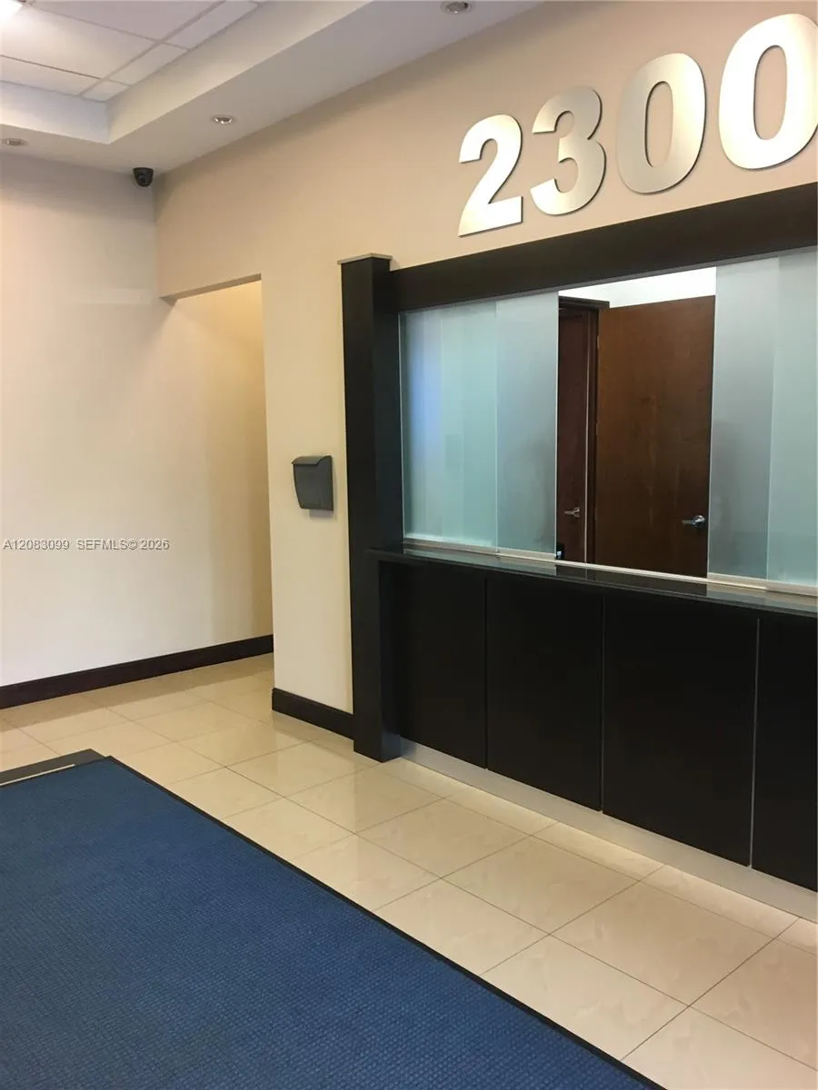 2300 W 84th St #602-C Hialeah, FL 33016