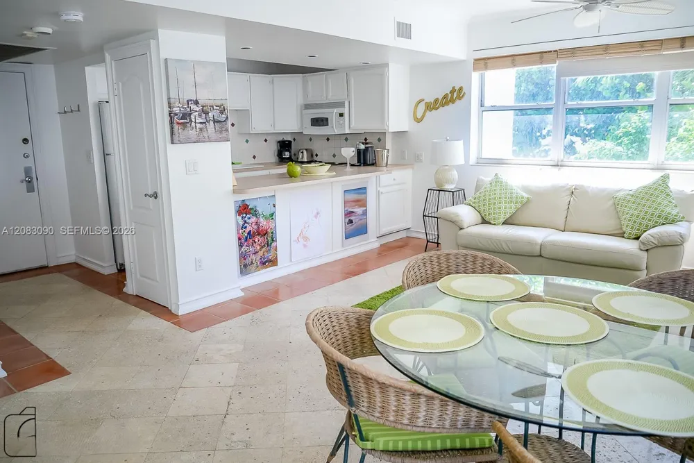 1390 Ocean Dr #201 Miami Beach, FL 33139