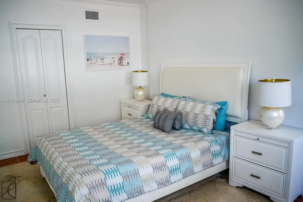 1390 Ocean Dr #201 Miami Beach, FL 33139