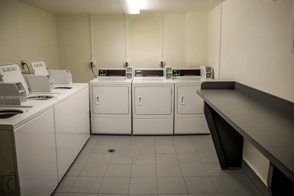 1390 Ocean Dr #201 Miami Beach, FL 33139