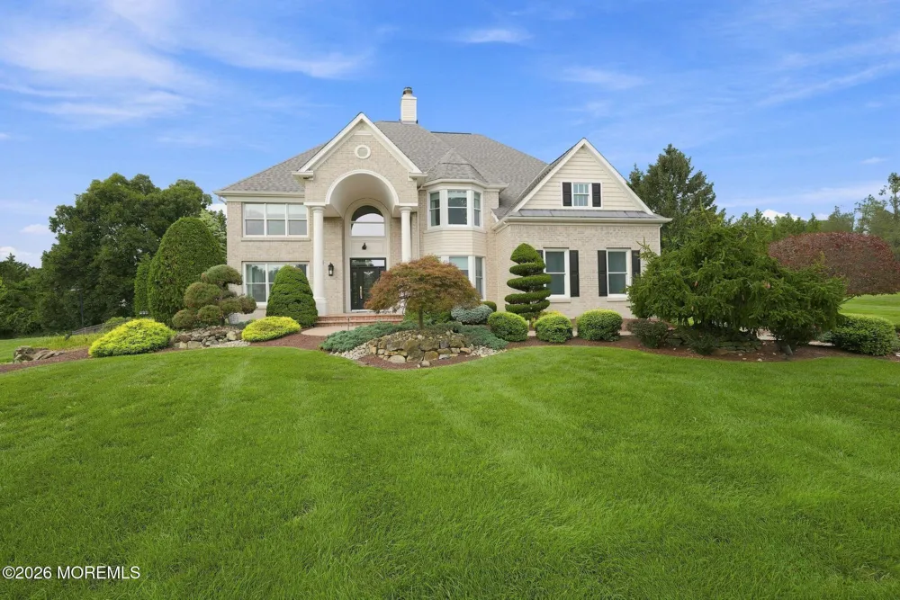 114 Candido Court Manalapan, NJ 07726